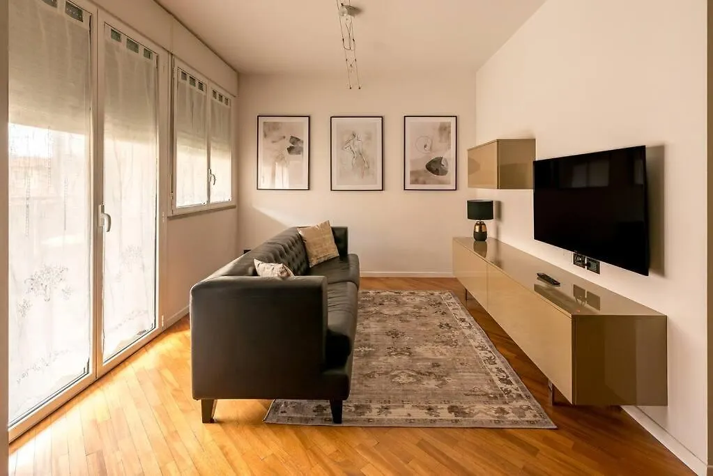 Suite Mina Central Apartment Bologna
